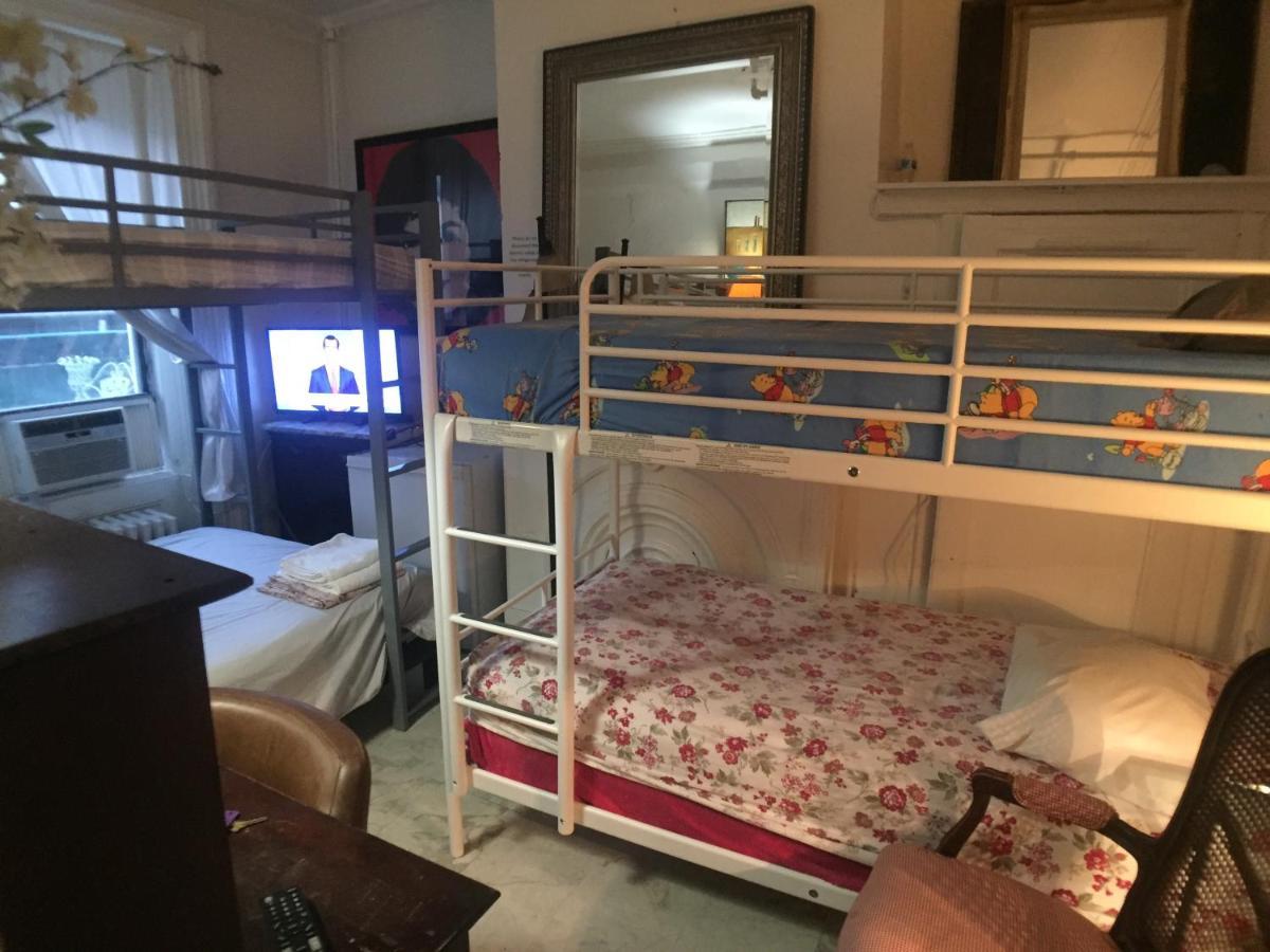 Private Room In Manhattan นิวยอร์ก ภายนอก รูปภาพ