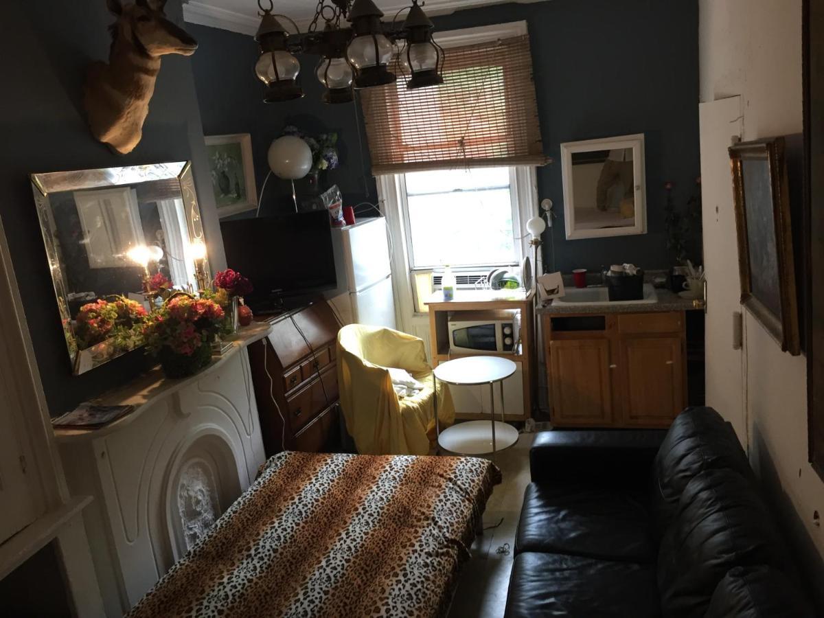 Private Room In Manhattan นิวยอร์ก ภายนอก รูปภาพ