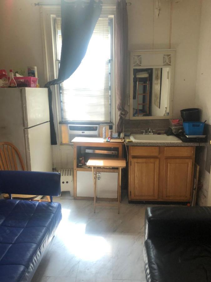 Private Room In Manhattan นิวยอร์ก ภายนอก รูปภาพ